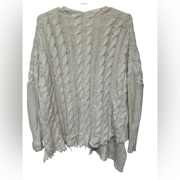Free People asymmetrical bottom Cream Cable Knit Sweater - Picture 2 of 8